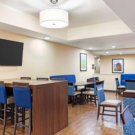 Comfort Suites Hanes Mall Уинстон-Сейлем Экстерьер фото