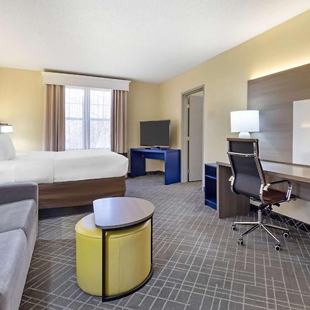 Comfort Suites Hanes Mall Уинстон-Сейлем Экстерьер фото