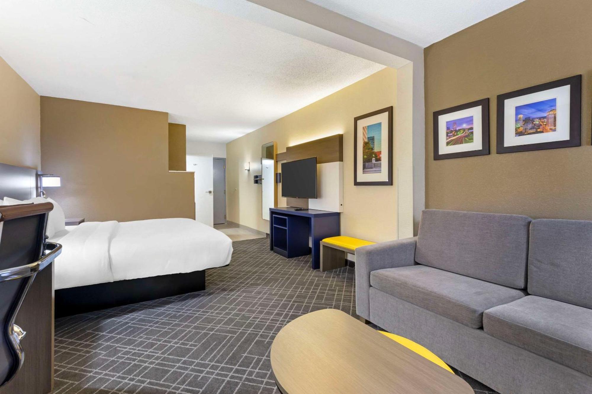 Comfort Suites Hanes Mall Уинстон-Сейлем Экстерьер фото