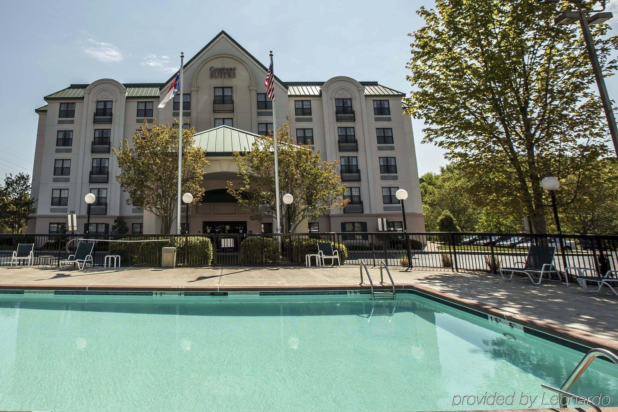 Comfort Suites Hanes Mall Уинстон-Сейлем Экстерьер фото