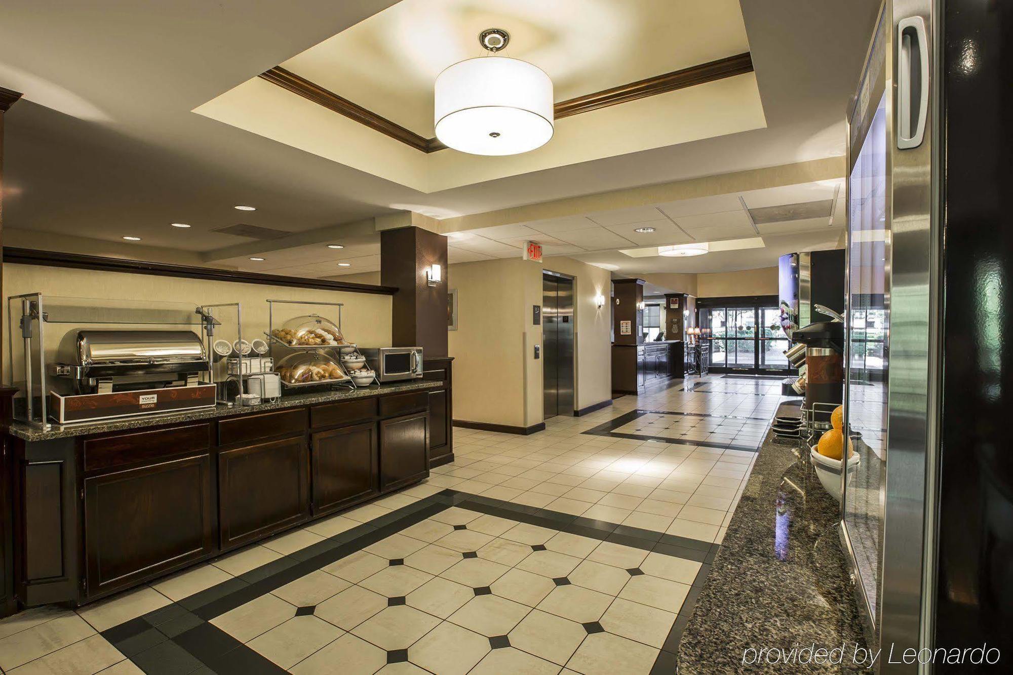 Comfort Suites Hanes Mall Уинстон-Сейлем Экстерьер фото